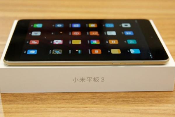 Xiaomi Mi Pad 3 costă acum 269.99 dolari la GearBest; se organizează și un giveaway al cărui premiu este această tabletă!