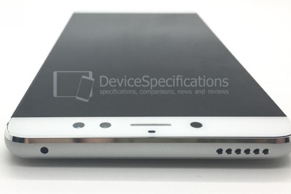 LeEco Le Max 3 (X920) apare în fotografii ceva mai detaliate; phablet-ul aduce o cameră foto cu telemetru laser
