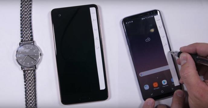 <b>Cât de reală e promisiunea legată de protecţia de safir a lui HTC U Ultra? JerryRigEverything dă verdictul! (Video)</b>Taiwanezii de la HTC au anunțat odată cu lansarea ediției standard U Ultra, faptul că ulterior pe piață va debuta și o variantă superioară în ediție limitată. Aceasta aduce 128 GB spațiu intern de stocare (dublu față de modelul standard) și totodată un 