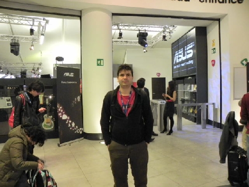 Asus - Live blogging Mobile World Congress 2012 - imaginea 4