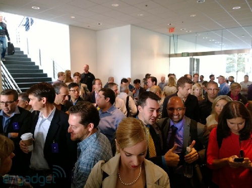 Eveniment Apple 10 septembrie: lansare iPhone 5S/ iPhone 5C - live blogging - imaginea 8
