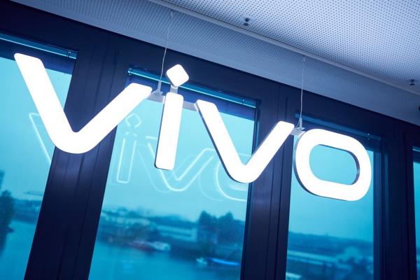 vivo anunță extinderea rețelei de parteneri de distribuție din România! Smartphone-urile sunt acum disponibile în oferta Flanco, Altex și Media Galaxy