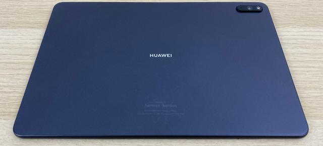 Huawei MatePad 11: Baterie fix pe măsură promisiunilor, o zi şi jumătate de muncă şi distracţie