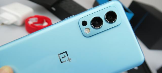 OnePlus livrează prima actualizare software pentru smartphone-ul Nord 2 5G, cu îmbunătățiri de sistem, conectivitate, cameră