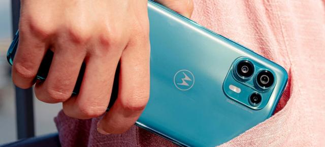 Motorola Edge 20 Lite devine oficial: telefon 5G accesibil cu cameră de 108 MP, corp arătos