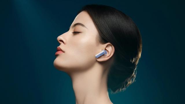 <b>Turul Magazinelor #1258: Huawei FreeBuds Pro 2 la 600 lei, cel mai bun preţ pentru Xiaomi 13 Lite, laptop Lenovo de gaming cu căşti cadou</b>Cu doar câteva zile înainte de Paşte iată că ne-am procopsit cu câteva oferte cât se poate de atractive pentru telefoane midrange, laptopuri şi... căşti. Căştile Huawei FreeBuds Pro 2 mai coboară sub un prag de preţ şi am prins şi nişte JBL-uri over ear