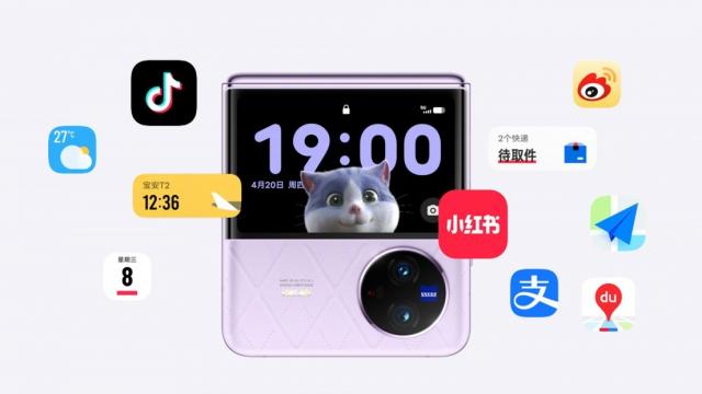 <b>vivo X Flip este aici: primul telefon pliabil cu clapetă al companiei are optică Zeiss</b>vivo a ţinut pe 20 aprilie un eveniment amplu, dezvăluind două telefoane pliabile noi şi o tabletă. E vorba despre vivo X Fold 2 şi vivo X Flip, dar şi vivo Pad 2. Marea noutate e de fapt vivo X Flip, primul telefon cu clapetă al companiei
