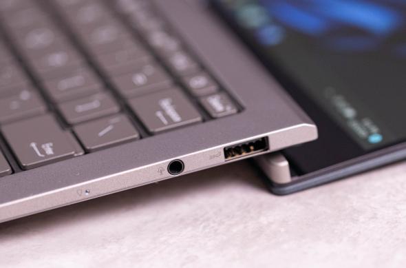 ASUS Zenbook S 13 OLED - Fotografii: zenbook-s13-oled-14.jpg