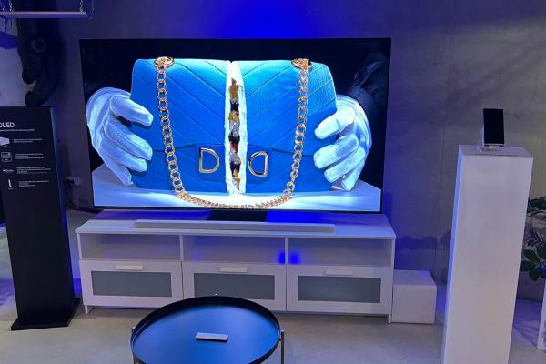 Impresii despre Samsung S95C: televizorul OLED definitiv pentru Netflix, jocuri