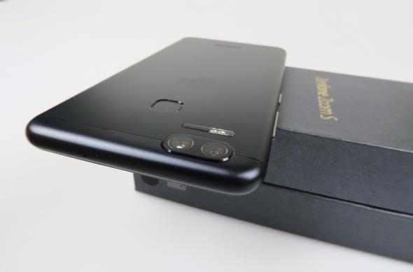 ASUS Zenfone Zoom S - Unboxing: ASUS-ZenFone-Zoom-S_002.JPG