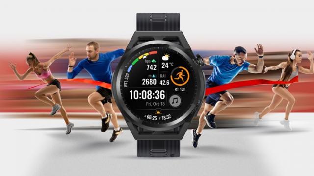 <b>Huawei susţine activitatea fizică şi inovaţia la Bucharest Half Maraton şi îţi oferă la concurs un Huawei Watch GT Runner</b>Sigur aţi aflat că weekend-ul trecut, pe 7 şi 8 mai a avut loc un maraton la Bucureşti. De fapt a fost un Bucharest Half Maraton, iar Huawei Consumer Business a susţinut activitatea fizică cu cele mai noi gadgeturi ale sale şi a oferit vouchre 