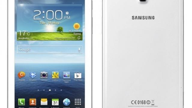 <b>Nou în România: tableta Samsung Galaxy Tab 3 7.0 ajunge la evoMAG.ro, costă sub 1000 de lei</b>Anunțată oficial cu puțin peste o lună în urmă și prezentată și la evenimentul Samsung Premiere de luna trecută, tableta Samsung Galaxy Tab 3 7.0 a ajuns în sfârșit și în România. Ea este comercializata de către evoMAG.ro, care vinde...