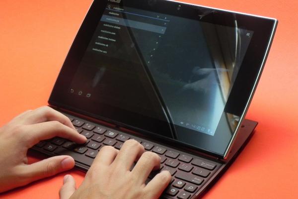 Asus Eee Pad Slider SL101 - Galerie foto Mobilissimo.ro