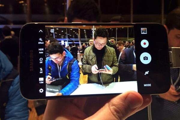 Samsung Galaxy S7 şi Galaxy S7 Edge vin cu o ofertă specială de precomandă la Flanco şi Vodafone România: Gear VR la pachet