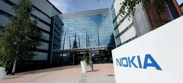Nokia îşi rezolvă disputa legată de brevete cu Samsung, câştigând sute de milioane de euro
