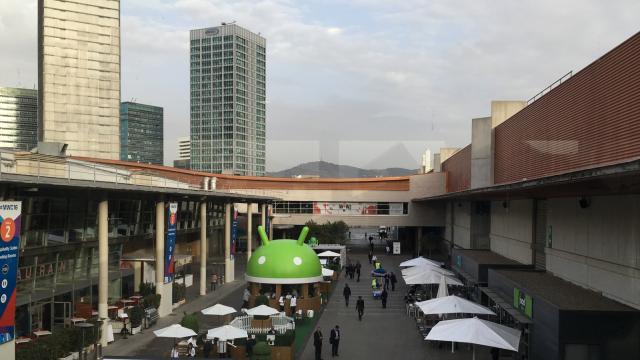 <b>Jurnal de bord MWC 2016, ziua 5: Smartphone-urile Oppo primesc un hands-on binemeritat alături de noile device-uri LG</b>După două zile pline la Mobile World Congress 2016, iată că a venit și ziua cu numărul 3, una ceva mai liniștită &icirc;n primele ore. Mi-am &icirc;nceput programul de la 8 dimineața, moment &icirc;n care m-am &icirc;ndreptat către t&acirc;rg cu...