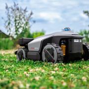 Roborock RockMow Z1 LiDAR Review: Grădinarul robotizat care mută tehnologia inteligentă de pe parchet direct pe gazon, 4x4 și cu navigare laser