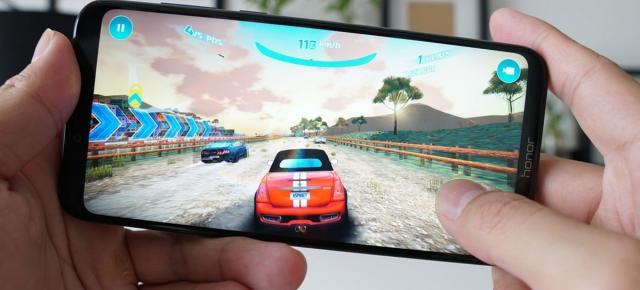 Honor pregătește un telefon cu ecran uriaș de 7 inci și refresh de 185 Hz; iată ce se zvonește