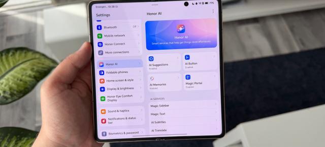 Honor Magic V6: MagicOS 10 aduce transparența și pe format pliabil, multă integrare cu Apple