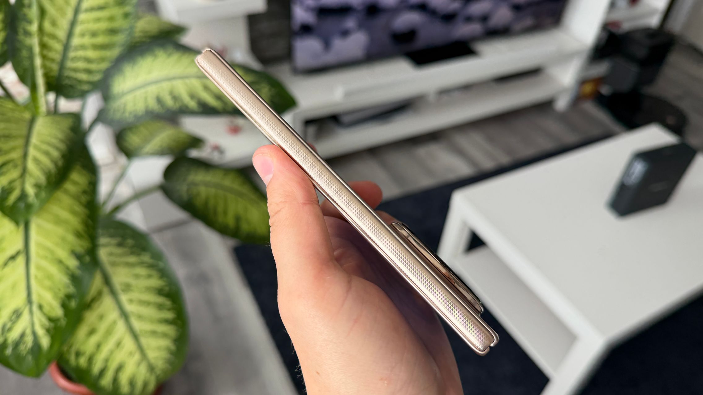 Honor Magic V6 - Design (2) (galerie)