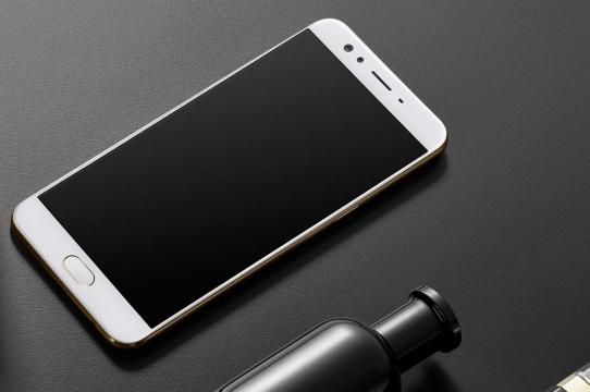 Oppo F3 Plus - Fotografii oficiale: Oppo-F3-Plus_005.jpg