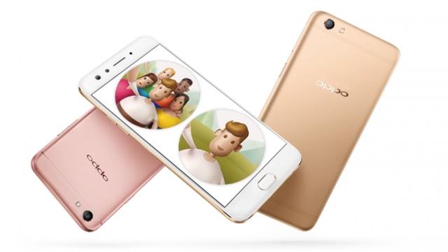 <b>Oppo F3 Plus este anunţat oficial: telefon axat pe selfie-uri, cu cameră selfie duală</b>Astăzi pe piață debutează și smartphone-ul Oppo F3 Plus, terminal de tip phablet care impresionează la prima vedere prin camera selfie duală ce ne amintește de LG V10. Noul handset adoptă un design metalic și pe partea hardware întâlnim un procesor 