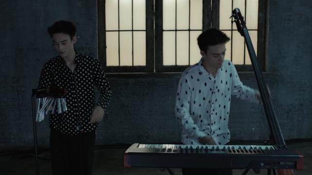 <b>Samsung colaborează cu artistul premiat cu Grammy Jacob Collier pentru a recompune soneria "Over the Horizon" pentru Galaxy S8 (Video)</b>Mai toate companiile producătoare de smartphone-uri și aflate în mainstream au în portofoliu și un ringtone specific. Fie că ne referim la Nokia Tune, la Marimba de pe iPhone, sau la soneria Over the Horizon de pe smartphone-urile Samsung, toate aceste