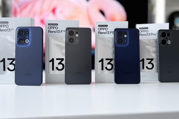 Scoatem din cutie toate telefoanele din seria OPPO Reno13! De la mic la mare (Reno13, Reno13 F, Reno13 FS, Reno13 Pro) au certificare IP69 și fotografiere sub apă!