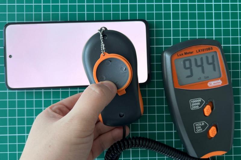 OPPO Reno13 F - Test ecran: Luminozitate (6).jpg