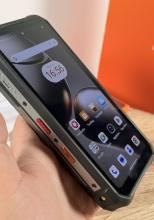 FOSSiBOT F107 Pro Unboxing: Smartphone-ul de aproape un kilogram e aici, cu o baterie de 28.000 mAh, construcție robustă, chiar și lanternă LED integrată