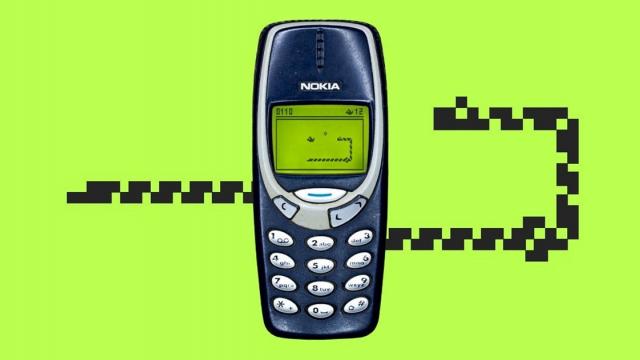 <b>25 de ani de ghinion NOKIA: De la telefoane iconice la uitare, ce a mers prost în ultimul sfert de secol pentru Nokia</b>Într-un alt univers, Nokia ar fi putut fi Apple în acest moment. Avea totul, de la tehnologie și inovație, la design emblematic și susținere din partea fanilor, cu o poziție de lider incontestabil (pe atunci) în piața telefoanelor mobile. În realitate