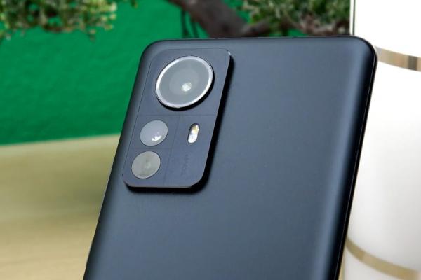 Xiaomi 12 Pro: Camera constantă în performanţă, o claritate şi un colorit de invidiat