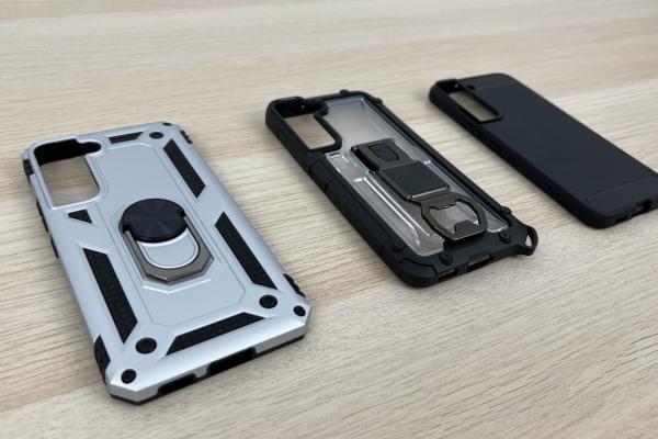 Ce huse să cumpăr pentru Samsung Galaxy S22? Iată 3 modele Cubz de la Mobiledirect.ro, unul cu desfăcător de bere (Video)