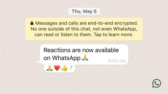 <b>WhatsApp primeşte începând de azi reacţii la mesaje, partajare de fişiere de 2 GB, alte noutăţi</b>WhatsApp primeşte o actualizare importantă astăzi, care îi aduce reacţii la mesaje şi partajare de fişiere mari. Utilizatorii aşteaptă de ceva vreme Message Reactions, adică posibilitatea de a posta reacţii la mesajele primite în chat