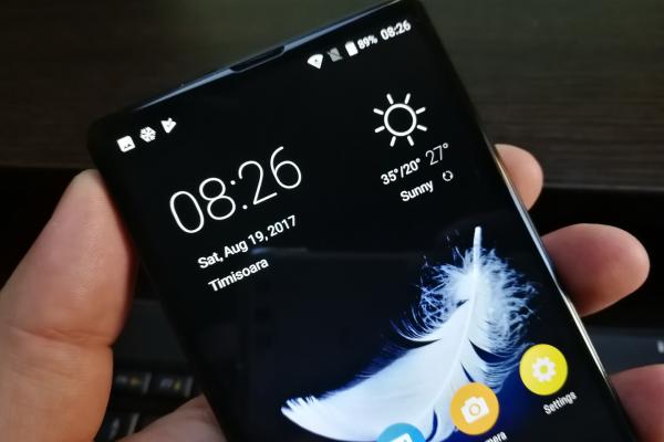 Bluboo S1: Conectivitate dual SIM cu ceva ciudăţenie pe USB