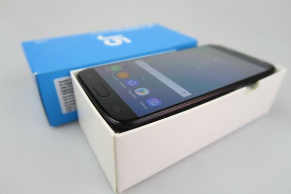Samsung Galaxy J5 (2017) - Unboxing