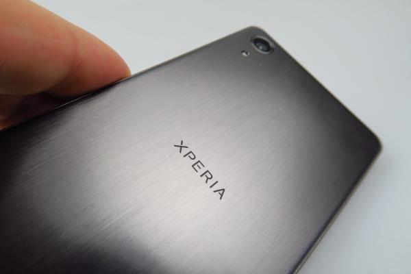 Sony Xperia X Performance: Design clasic Xperia, fidelitate pentru lookul tipic