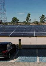 Parcările fotovoltaice revin în discuție; Încărcarea mașinilor electrice le poate face mai utile