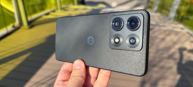 Motorola edge 70 Max: Hardware la nivel cu Moto Signature, pentru performanță brută