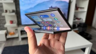iFixit desface Samsung Galaxy Z Fold8: doar 4/10 la reparabilitate, cu probleme la praf și ecranul pliabil (video)