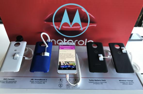 Motorola Mod: TurboPower & Moto Style Shell: Lansare-Motorola-Moto-Z2-Play-in-Romania_022.jpg
