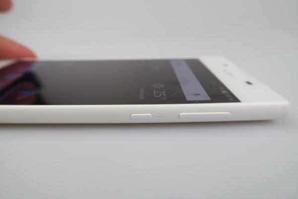 Sony Xperia L1: Hardware entry level, cu pretenţii de low mid-range