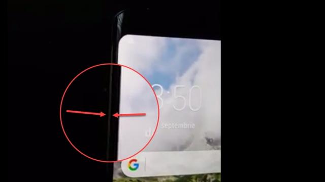 <b>[UPDATE Răspuns oficial Samsung] Multiple unităţi Samsung Galaxy Note 8 suferă de light bleed, inclusiv în România; Iată dovada (Video)</b>De câteva zile smartphone-ul Samsung Galaxy Note 8 a început a fi livrat către clienți și se pare că debutul comercial nu este unul lipsit de probleme. Descoperim că multiple unități Note 8 suferă de light bleed, fenomen ce afectează panoul Amoled