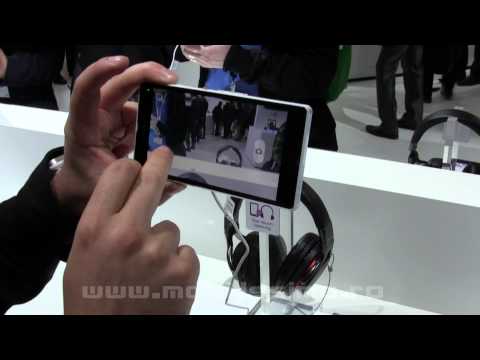 Sony Xperia Z hands on preview MWC 2013 - Mobilissimo.ro