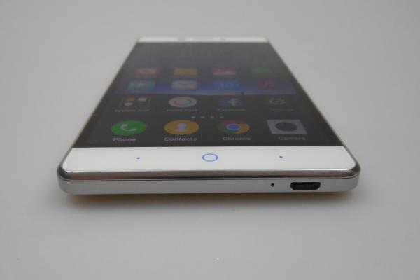 ZTE V5 Pro - Galerie foto Mobilissimo.ro