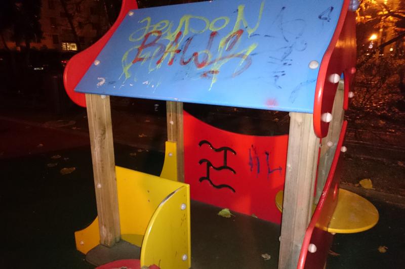 Sony Xperia Z3 - Mostre Foto (seara): Sony-Xperia-Z3-Mostre-foto-seara_004.JPG