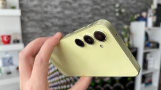 RESIGILATUL ZILEI #3: Samsung Galaxy A55 – Performanță, Design Premium și Autonomie Extinsă