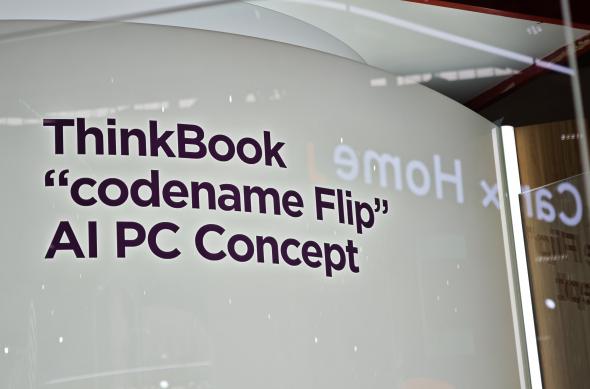 Lenovo ThinkBook Flip (Concept) la MWC: Lenovo-ThinkBook-Flip_014.jpg