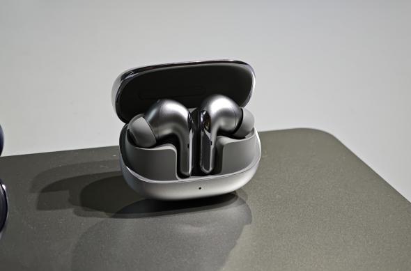 Xiaomi Buds 5 Pro - Fotografii hands-on (MWC 2025): IMG_20250302_160833.jpg