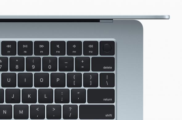 MacBook Air M4 - Fotografii oficiale: Apple-MacBook-Air-Touch-ID-and-Magic-Keyboard-250305.jpg